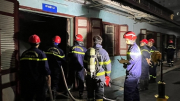 Dập tắt đám cháy kho vật tư bệnh viện lớn nhất Hải Phòng