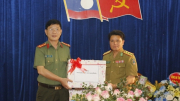 Công an tỉnh Nghệ An chúc Tết Bunpimay Công an 3 tỉnh nước bạn Lào