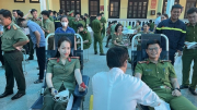 Hơn 260 cán bộ, chiến sĩ tham gia hiến máu tình nguyện