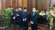"Giúp bạn" đánh người, cả nhóm kéo nhau vào tù