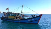 Ngăn chặn khai thác hải sản bất hợp pháp để bảo vệ môi trường biển