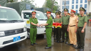 Tuyên Quang bàn giao 27 xe ô tô chuyên dụng cho lực lượng Công an xã, thị trấn