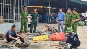 Công an huyện Lục Nam tiêu hủy hàng loạt vũ khí, pháo nổ