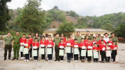 Nụ cười của những trẻ em có hoàn cảnh khó khăn