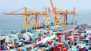 Xuất nhập khẩu giảm 15,3%