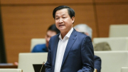 Phó Thủ tướng Chính phủ Lê Minh Khái trả lời chất vấn đại biểu Quốc hội
