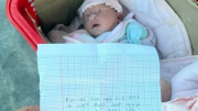 Bé trai 10 ngày tuổi bị bỏ rơi kèm mảnh giấy viết tay