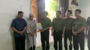 Công an tỉnh Hưng Yên thăm hỏi thân nhân các liệt sĩ hy sinh và CBCS Công an bị thương tại tỉnh Đắk Lắk