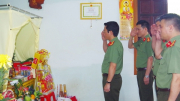 Công an tỉnh Thái Nguyên thăm hỏi gia đình liệt sĩ và cán bộ Công an bị thương tại Đắk Lắk