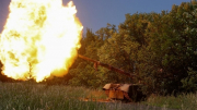 Xe tăng Nga hạ thiết giáp Mỹ ở Ukraine từ khoảng cách 9,5km
