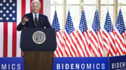 Tổng thống Joe Biden sẽ khôi phục "giấc mơ Mỹ" như thế nào?