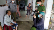 Công an vùng biên cấp CCCD cho Việt kiều Campuchia hồi hương
