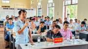 Đối thoại với người dân về phản ánh nước sinh hoạt không đạt chuẩn tại Kiến Thụy, Hải Phòng