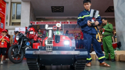 Ngắm môtô, robot chữa cháy cứu nạn “made in Việt Nam”
