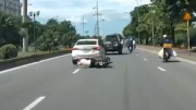 CSGT Hà Nội truy tìm tài xế ô tô tạt ngã người đi xe máy