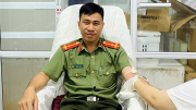 Bí thư đoàn Công an huyện hiến máu cứu thai phụ