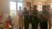 Thăm hỏi thân nhân liệt sĩ hy sinh trong vụ sạt lở tại khu vực đèo Bảo Lộc