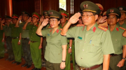 Công an tỉnh Đồng Tháp báo công dâng Bác tại Nghệ An