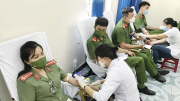 220 CBCS Công an Phú Yên hiến máu cứu người bệnh