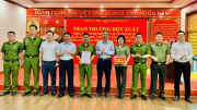 Khen thưởng đột xuất Công an TP Lào Cai