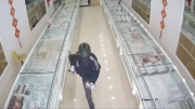 Đối tượng cướp tiệm vàng ở Hưng Yên bị bắt khi đang lẩn trốn tại Nghệ An