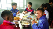 CHIN-SU tài trợ “Một triệu bữa cơm có thịt” cho trẻ vùng cao