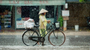 Mưa rào và giông diễn ra trên khắp cả nước