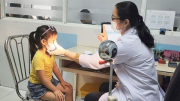 Bình Phước: Bệnh đau mắt đỏ lây lan mạnh trong trường học