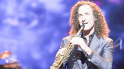 Kenny G, nghệ sĩ đầu tiên xuất hiện trong dự án âm nhạc cộng đồng Good Morning Vietnam