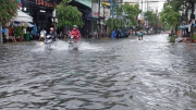 Mưa lớn gây ngập lụt nhiều nơi, Đà Nẵng ra thông báo khẩn cho học sinh nghỉ học