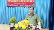 Đồng chí Lê Tấn Tới tiếp xúc cử tri 2 huyện của tỉnh Long An