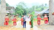Vị già làng mang sắc phục Công an ở Thượng Minh