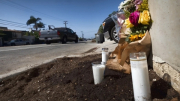 Bốn nữ sinh ở Mỹ bị xe tông thiệt mạng khi dạo trên đường