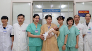 Kịp thời cứu sống 2 trẻ sơ sinh mắc bệnh lý nguy kịch