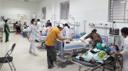 Hơn 50 học sinh của 2 trường tiểu học ở Kiên Giang nhập viện sau bữa trưa