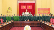 Thông báo Quyết định của Ban Bí thư điều động Thiếu tướng Vũ Hồng Văn đến công tác tại Cơ quan Ủy ban Kiểm tra Trung ương