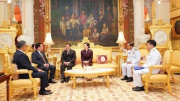 Chủ tịch Quốc hội Vương Đình Huệ hội kiến Nhà vua Thái Lan Maha Vajiralongkorn
