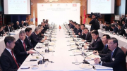 Thủ tướng dự tọa đàm với các tập đoàn kinh tế lớn của Nhật Bản