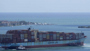 Tên lửa Houthi đánh trúng tàu container treo cờ Singapore ở Biển Đỏ