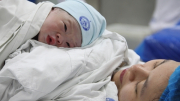 Công dân nhí đầu tiên của năm 2024 chào đời ở Hà Nội
