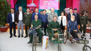Buổi chiều nhiều cảm xúc của Bộ trưởng Tô Lâm và các thương, bệnh binh tại Bắc Ninh