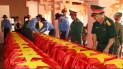 Quy tập 43 hài cốt liệt sĩ Quân tình nguyện Việt Nam hy sinh tại Campuchia về nước