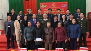 Đoàn Đại biểu Quốc hội tỉnh Bắc Ninh tặng quà 65 hộ nghèo ở xã Tam Giang, huyện Yên Phong