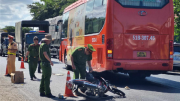 Xe khách Phương Trang vượt ẩu gây tai nạn khiến 2 học sinh tử vong