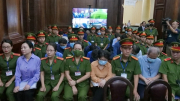 Ngày thứ 4 xét xử "đại án" Vạn Thịnh Phát: Tiếp tục làm rõ thủ đoạn rút tiền của Trương Mỹ Lan