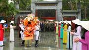 Bộ trưởng Tô Lâm cùng đoàn công tác dâng hương tưởng niệm Chủ tịch Hồ Chí Minh
