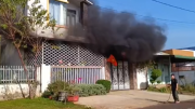 Cháy nhà khi chủ đi vắng, nhiều tài sản bị thiêu rụi