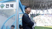 Huấn luyện viên trưởng Đội tuyển bóng đá Việt Nam: Không Hàn Quốc thì Nhật Bản?