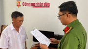 Chủ tịch và Kế toán UBND "bắt tay" tham ô tài sản