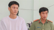 Mang súng, đạn đến nhà bạn cất giấu thì bị bắt